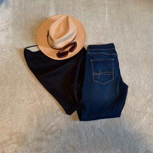 Denizen from Levi's Modern Skinny Jeans Size 4M